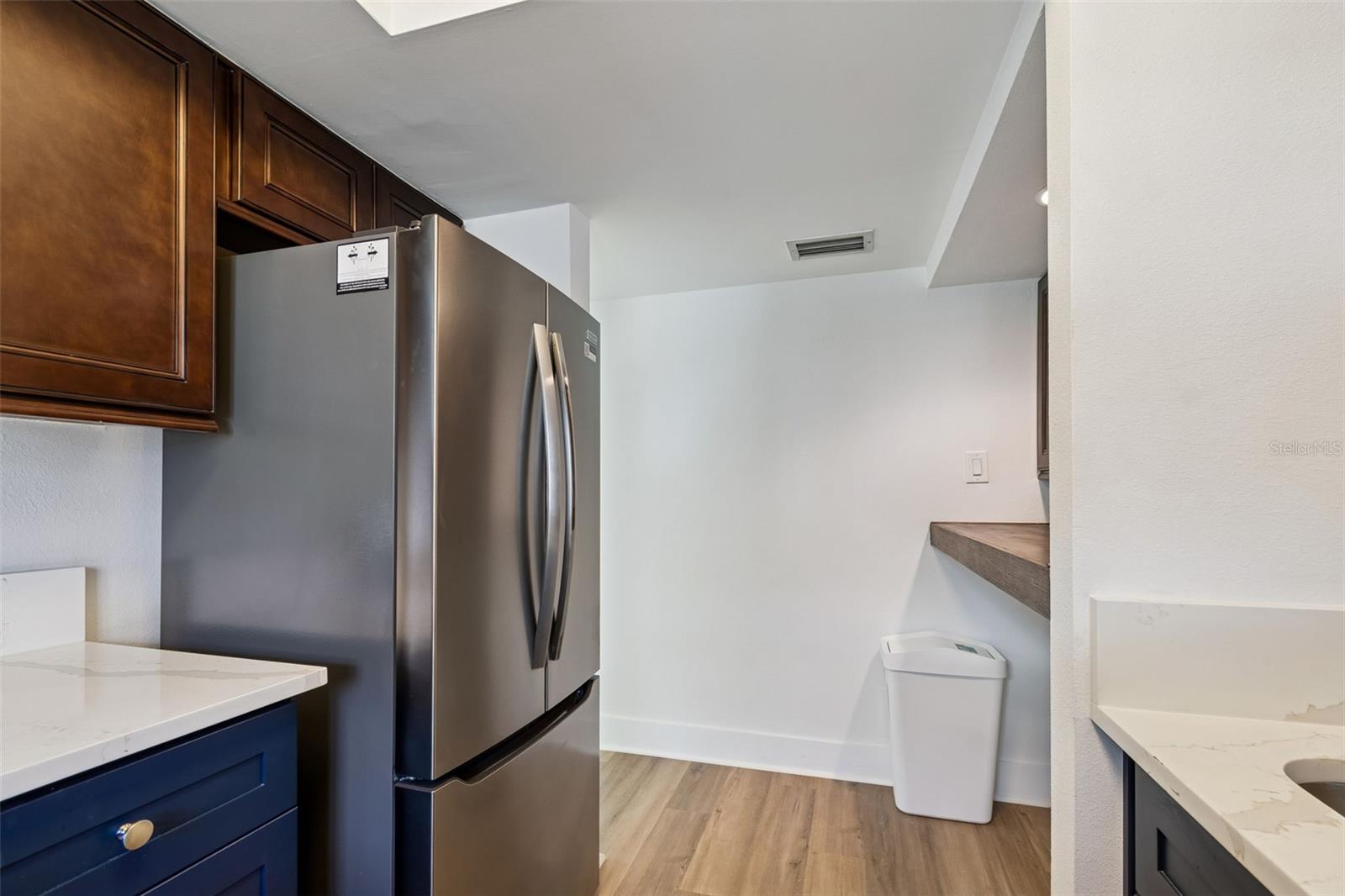 1 Windrush Blvd #23 Property Photo 25