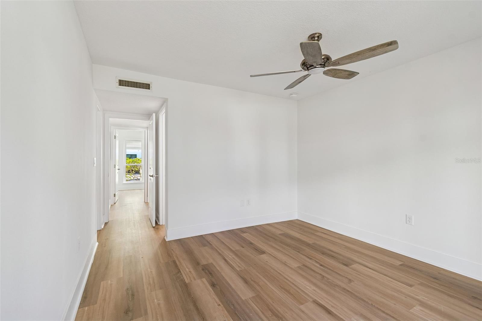 1 Windrush Blvd #23 Property Photo 33