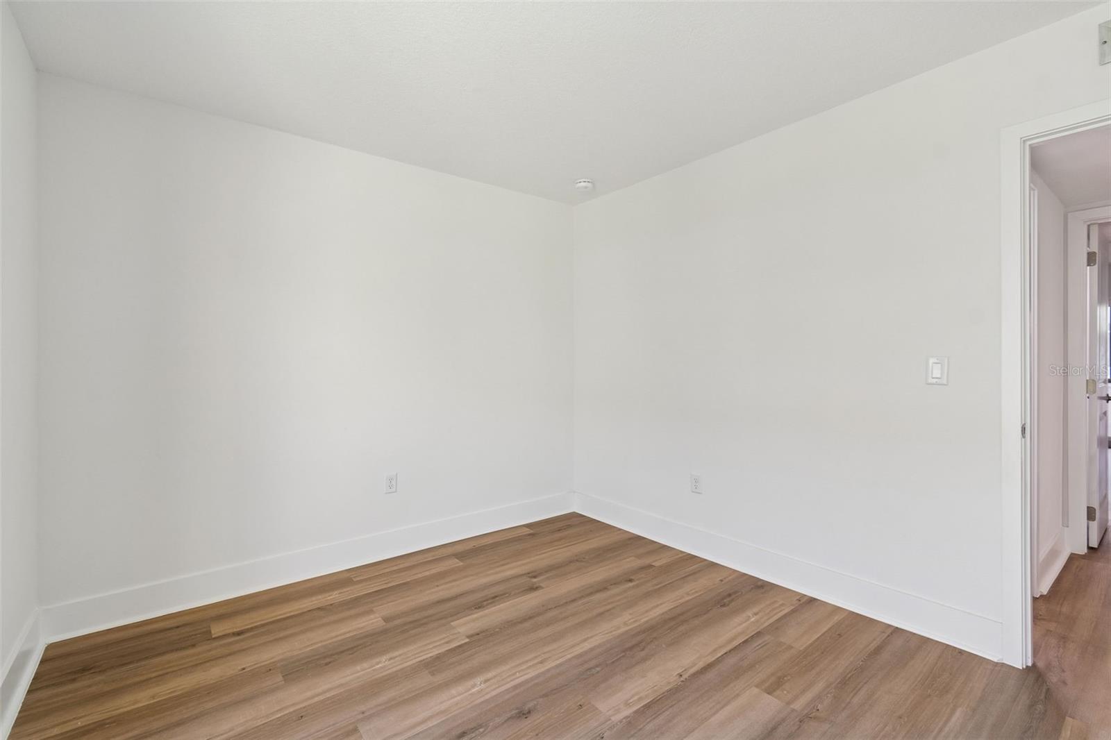 1 Windrush Blvd #23 Property Photo 41
