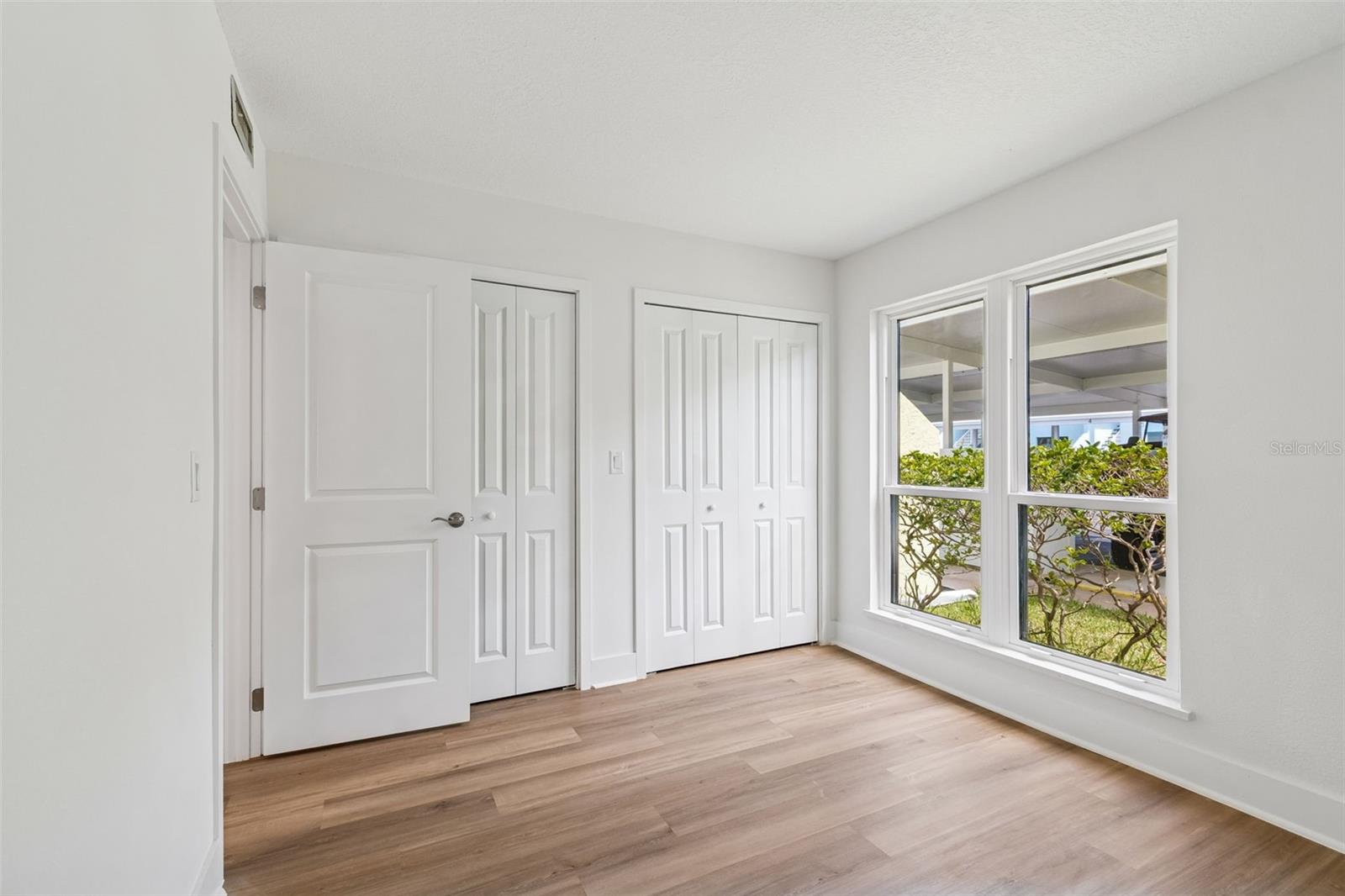 1 Windrush Blvd #23 Property Photo 43