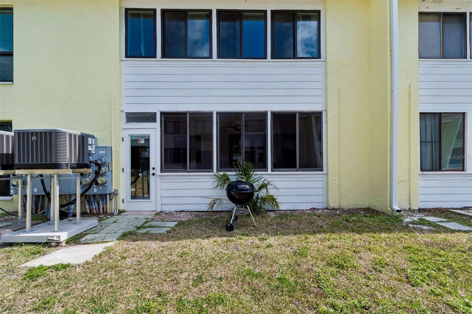 1 Windrush Blvd #23 Property Photo 53
