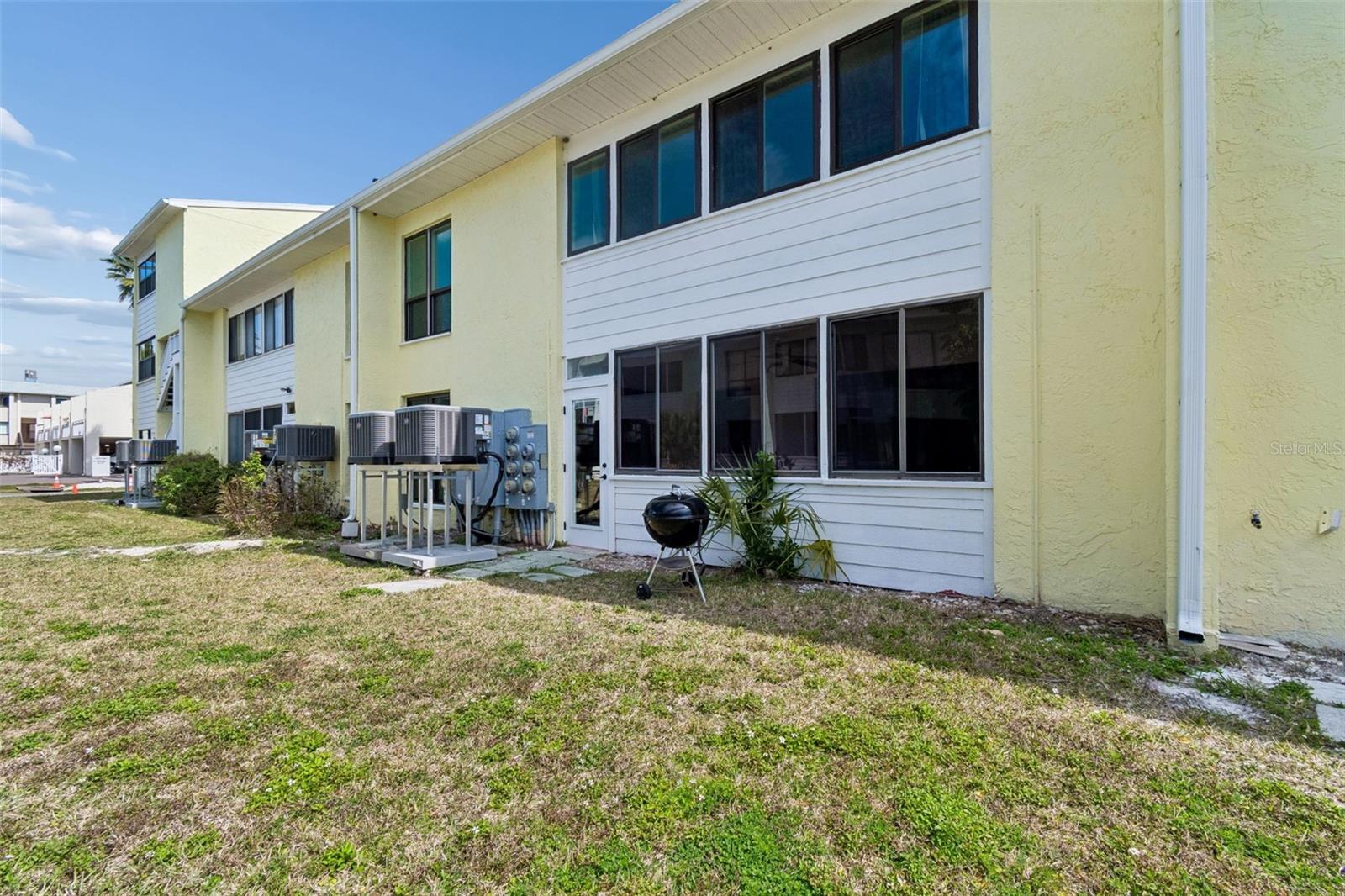 1 Windrush Blvd #23 Property Photo 54