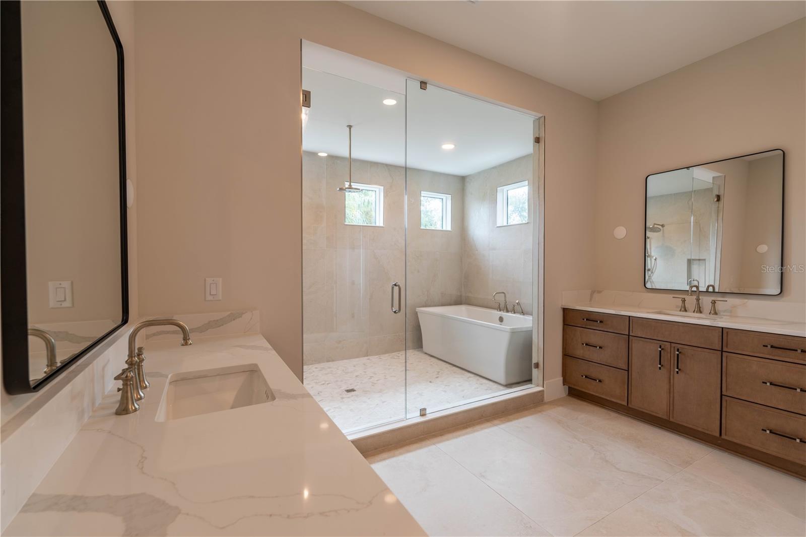 4906 W Estrella St Property Photo 17