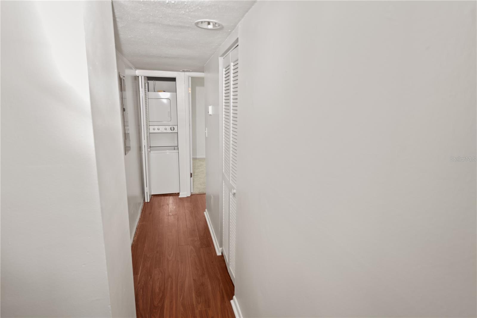 201 W Laurel St #701 Property Photo 18