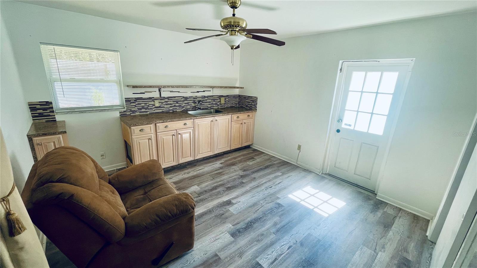 14809 Tulip Dr Property Photo 8