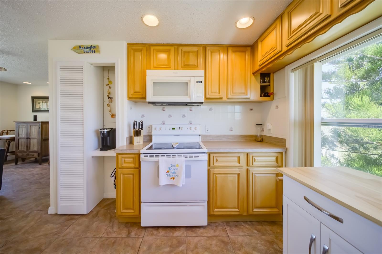 18111 1st St E Property Photo 10