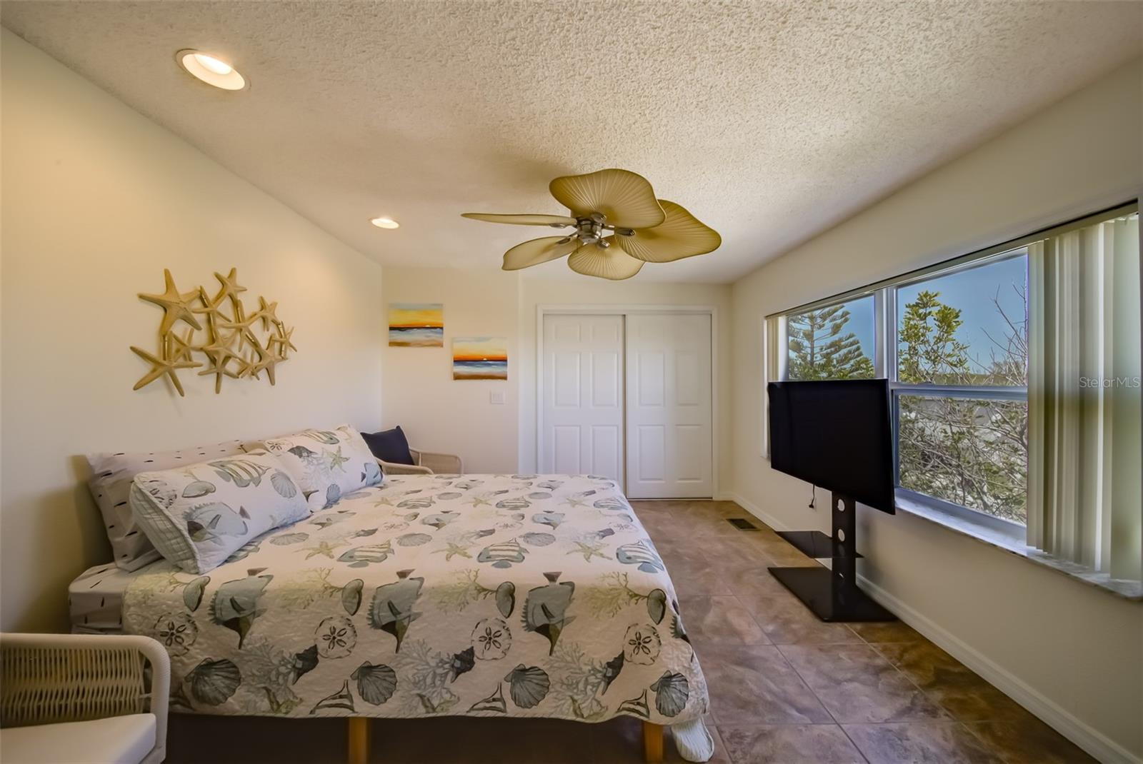 18111 1st St E Property Photo 20