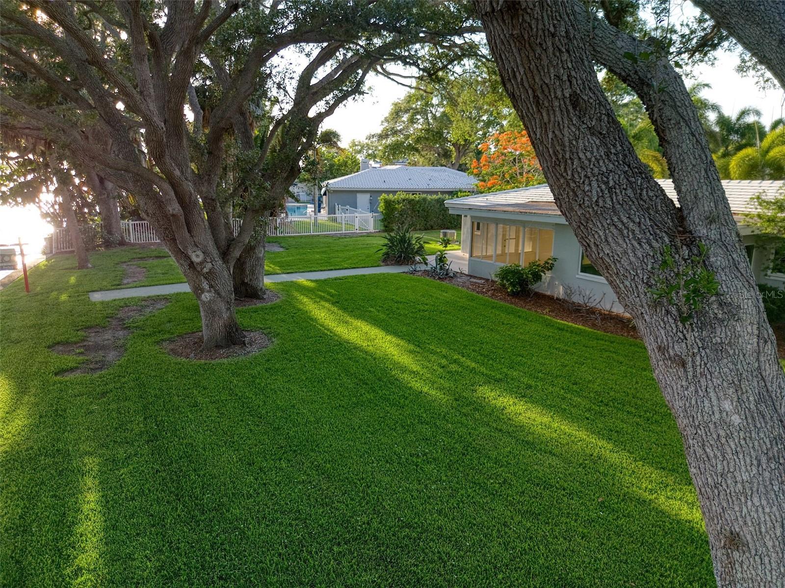 5 Shore Dr Property Photo 8