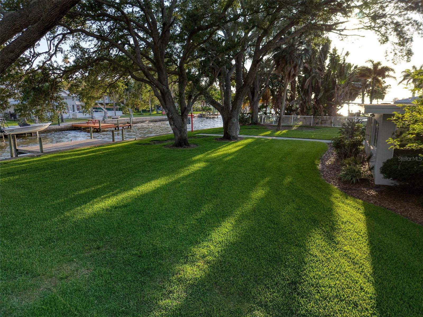 5 Shore Dr Property Photo 9