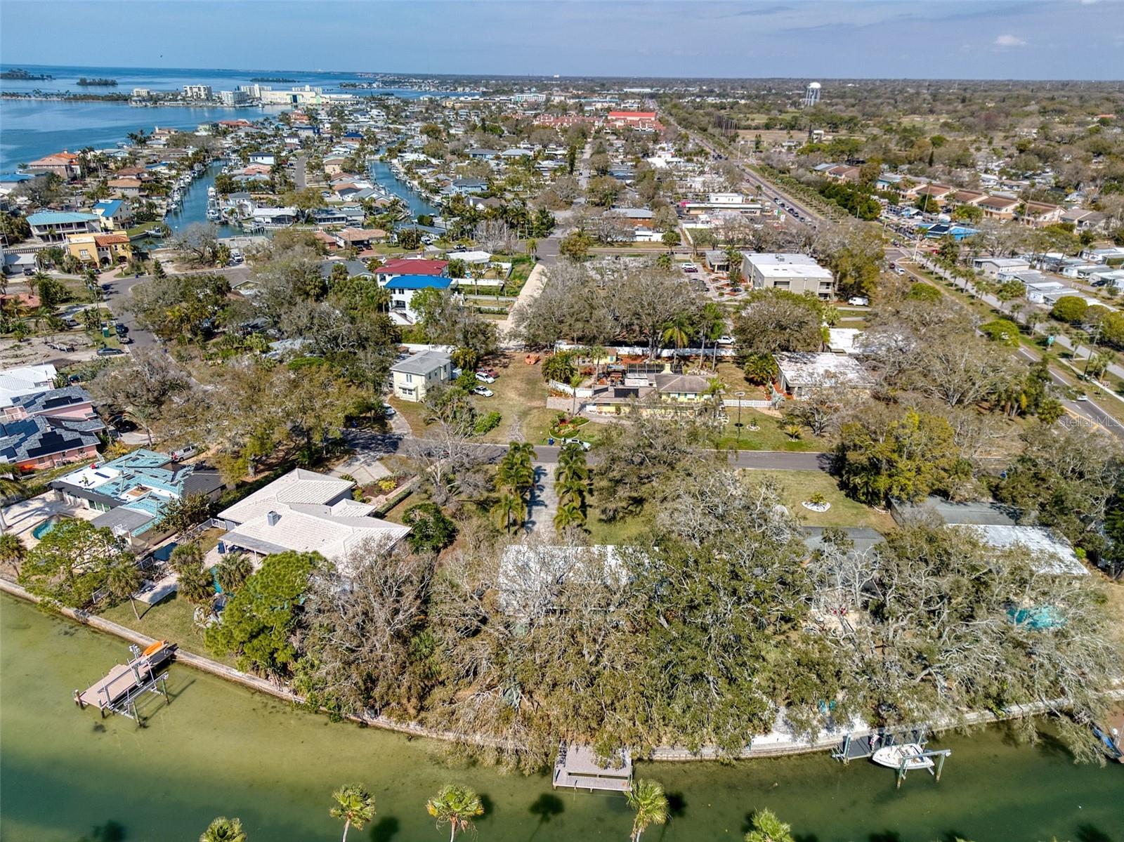 5 Shore Dr Property Photo 16