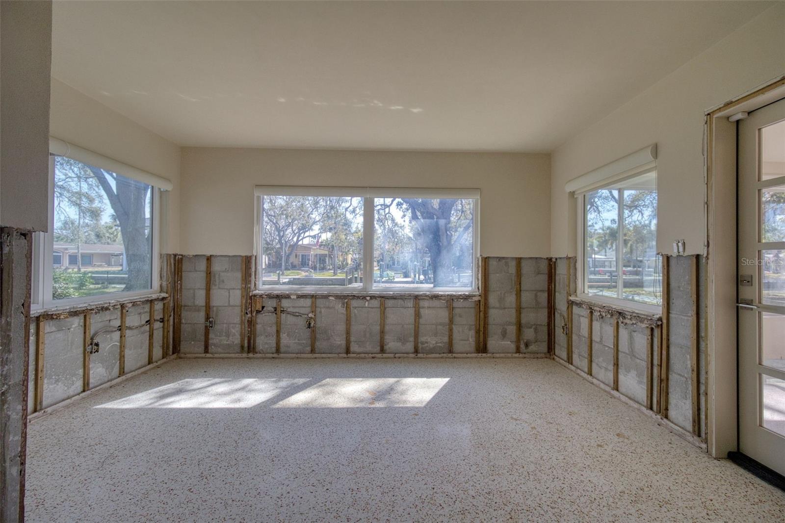 5 Shore Dr Property Photo 31