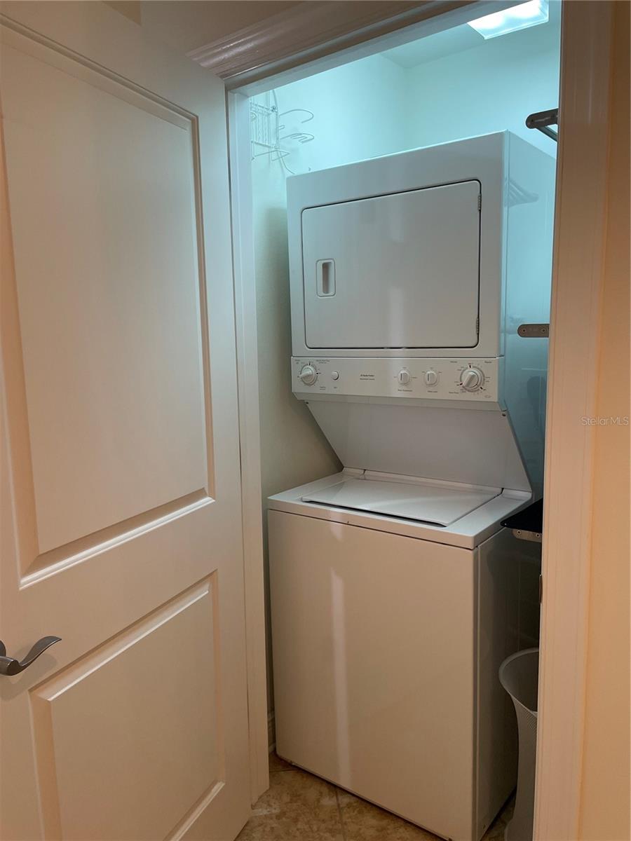 628 Cleveland St #1002 Property Photo 29