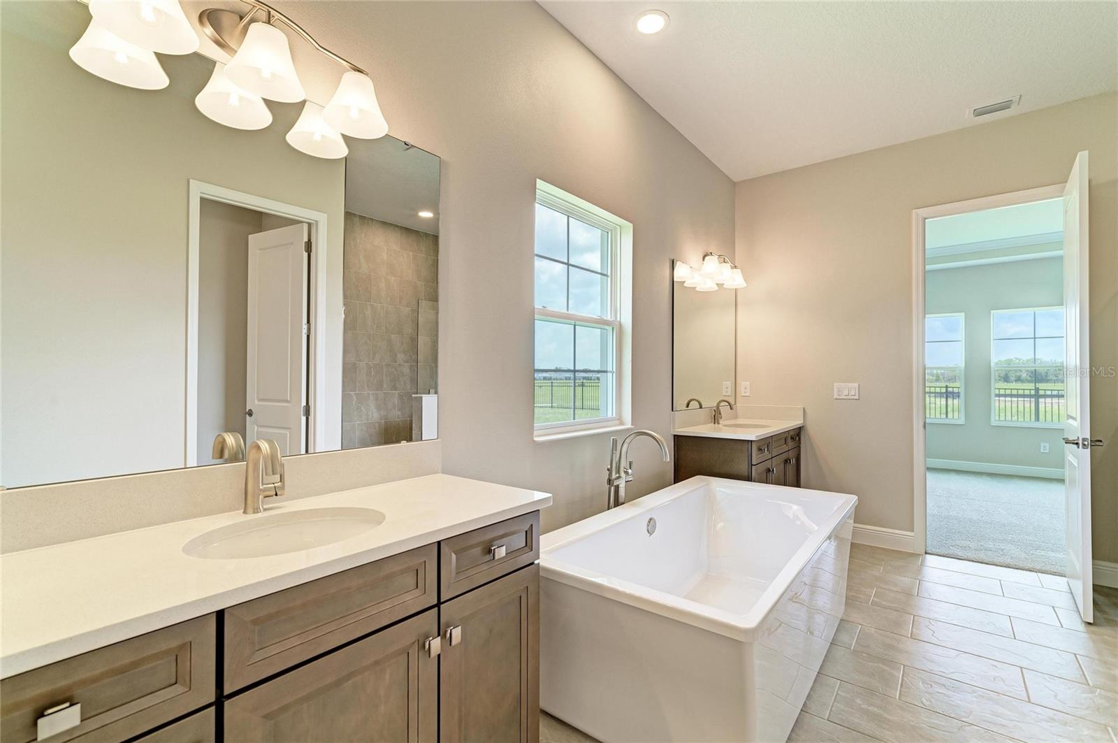 10308 Longmeadow Ave Property Photo 8