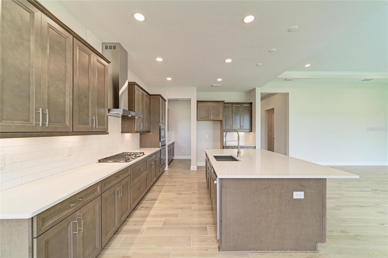 10308 Longmeadow Ave Property Photo 15
