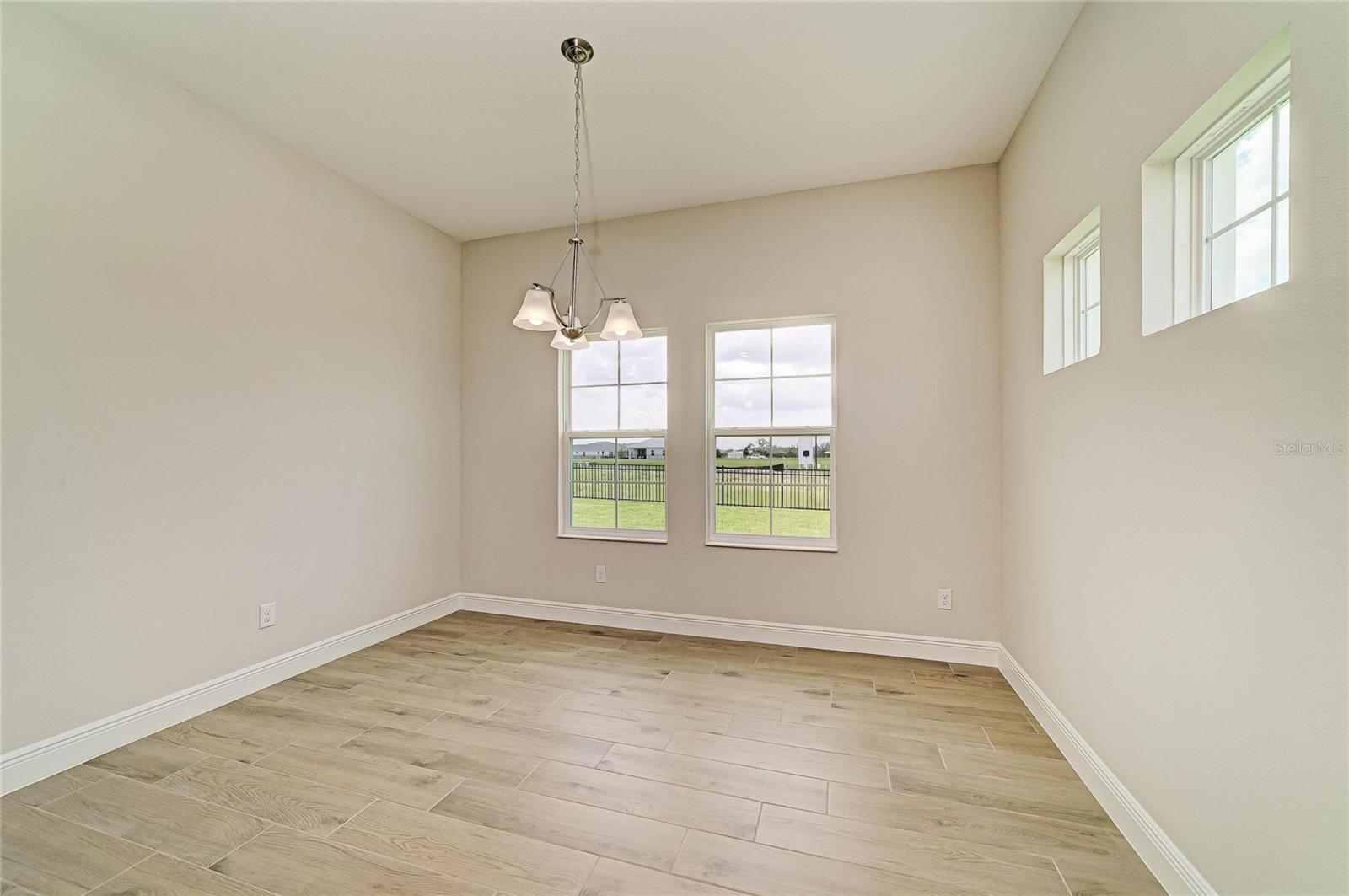 10308 Longmeadow Ave Property Photo 23