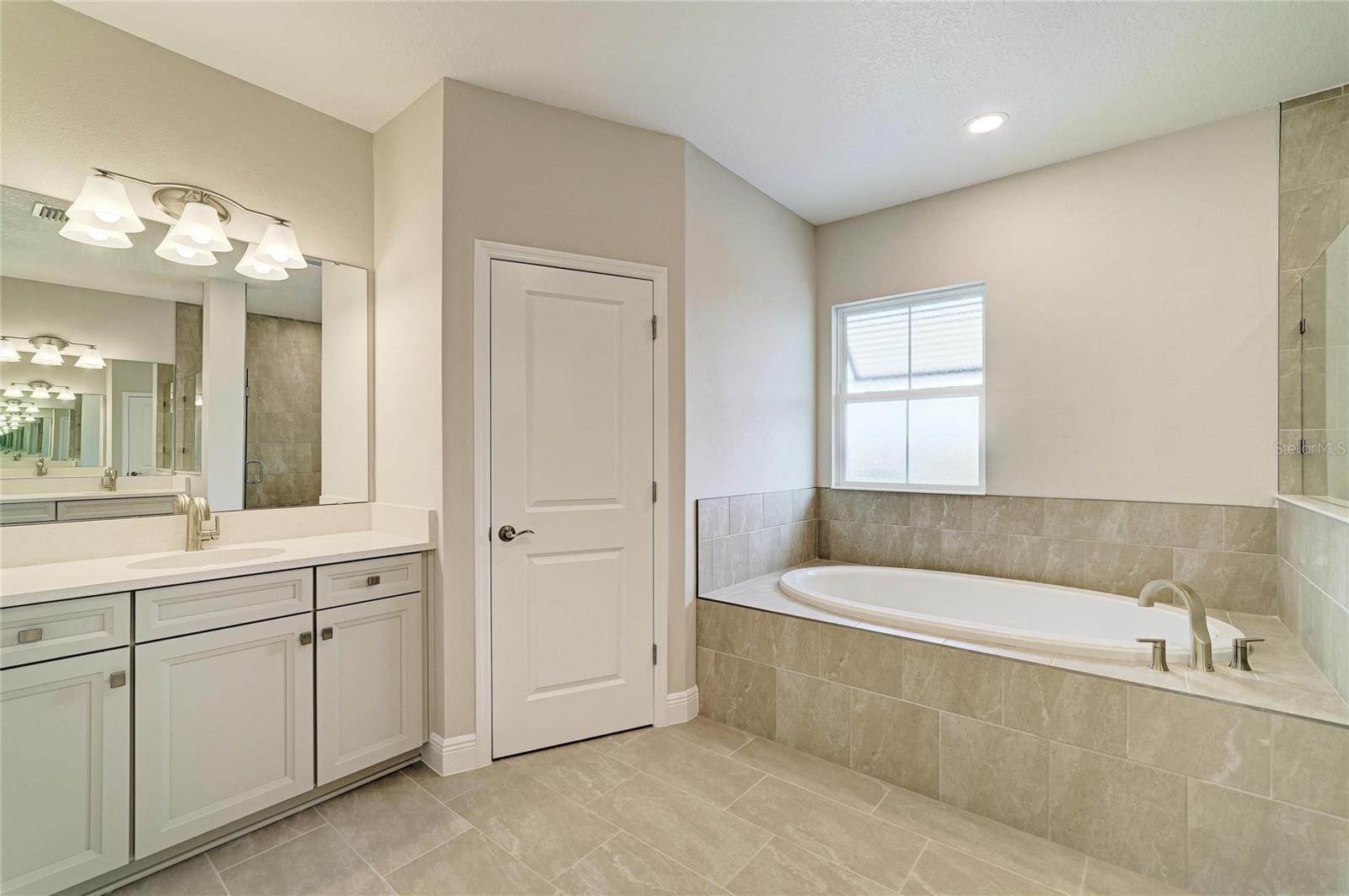 10245 Cross River Trl Property Photo 7