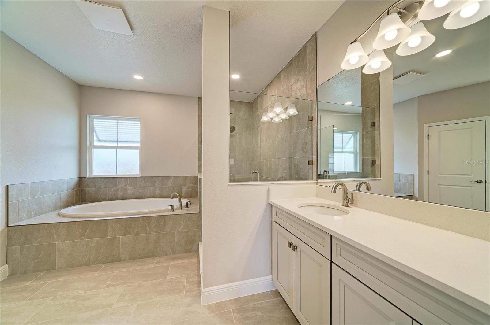 10245 Cross River Trl Property Photo 8