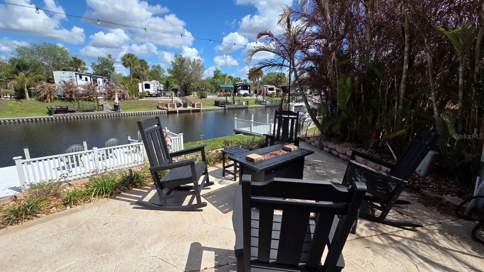 431 Waterway Dr Property Photo 5