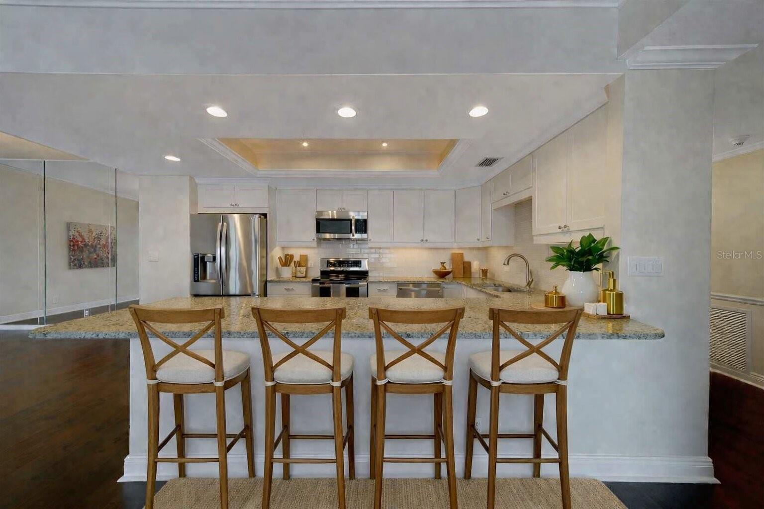 8 Belleview Blvd #308 Property Photo 3