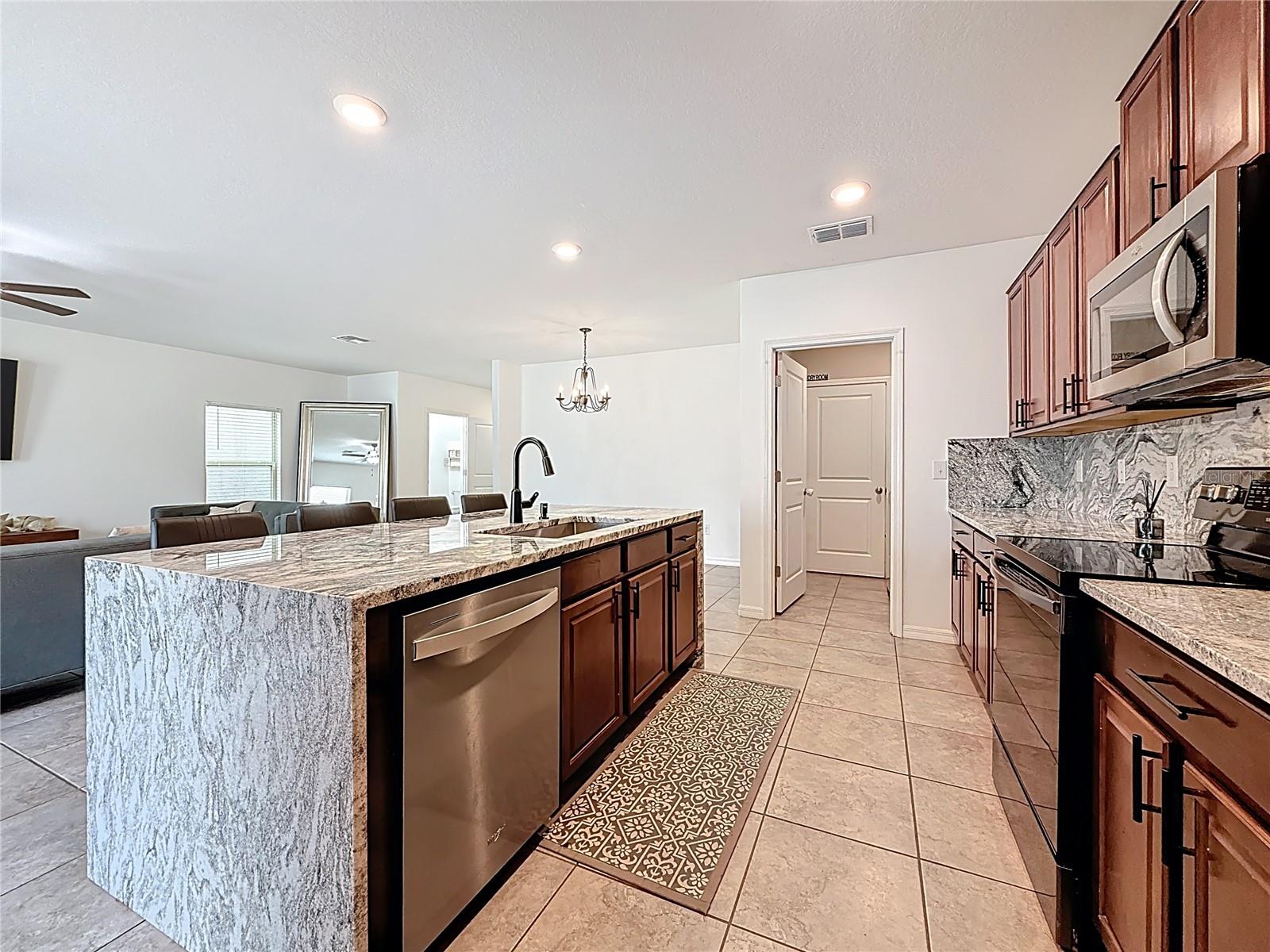12728 Lemon Pepper Dr Property Photo 21