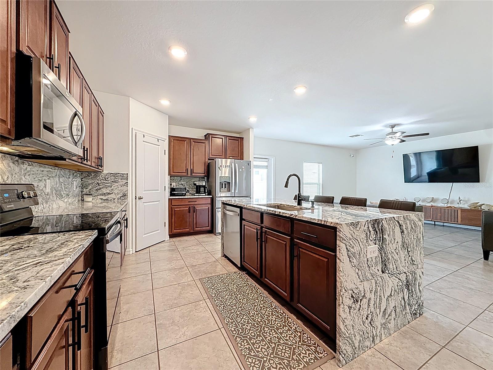 12728 Lemon Pepper Dr Property Photo 22