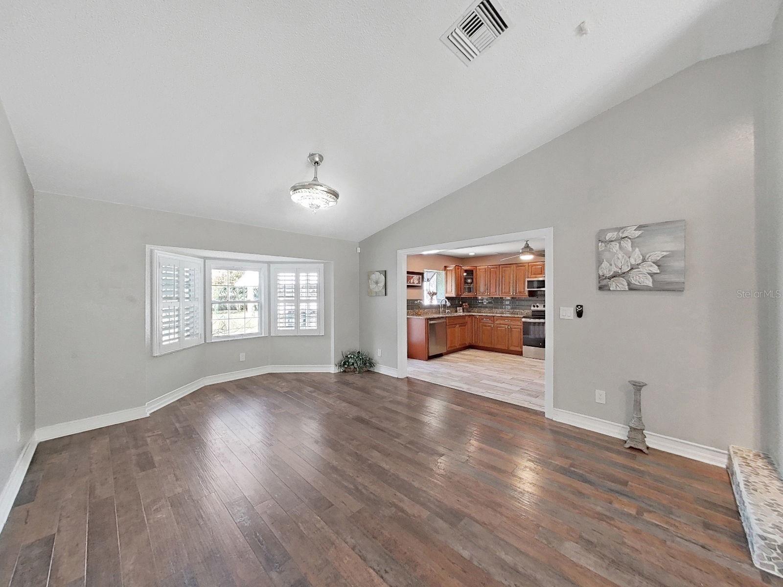 438 Lafayette Blvd Property Photo 10