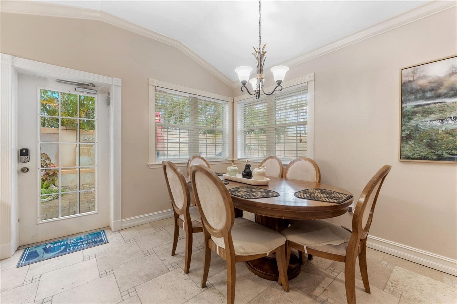 201 54th St Property Photo 10