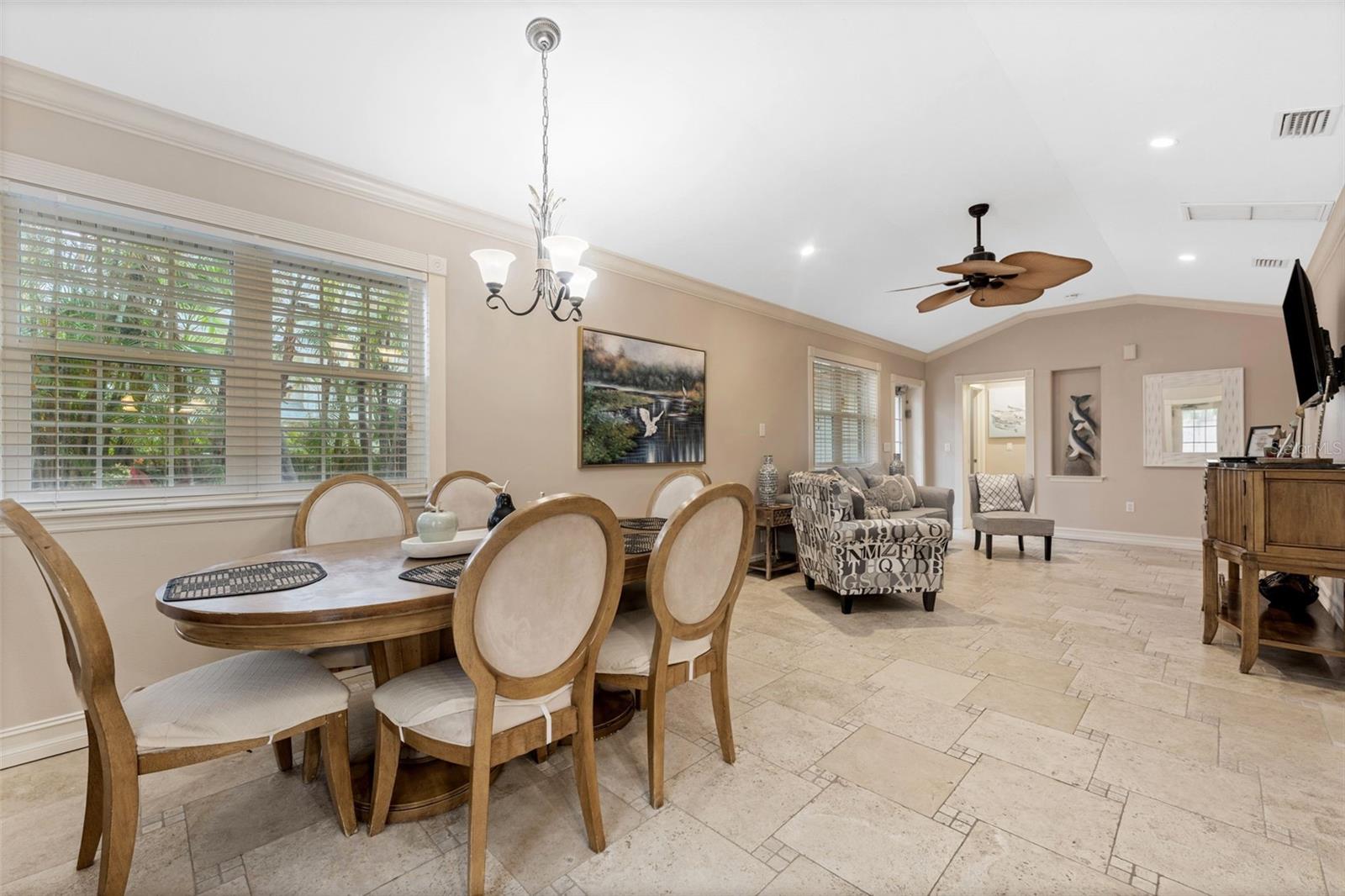 201 54th St Property Photo 11