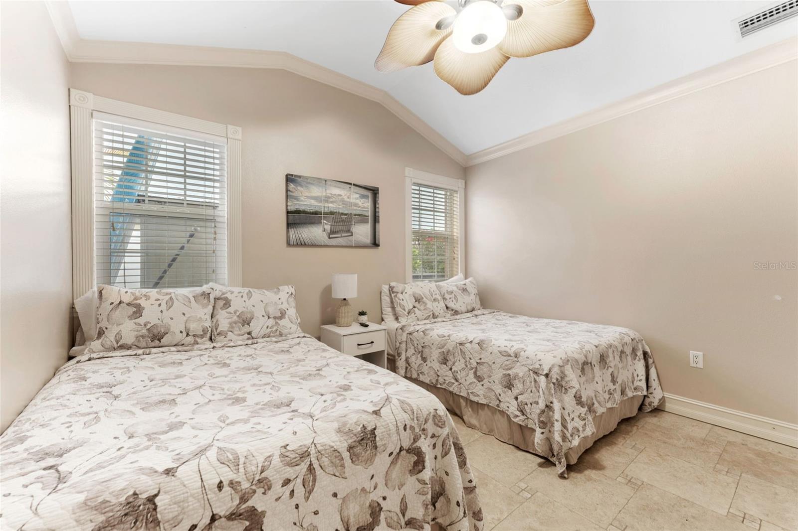 201 54th St Property Photo 17