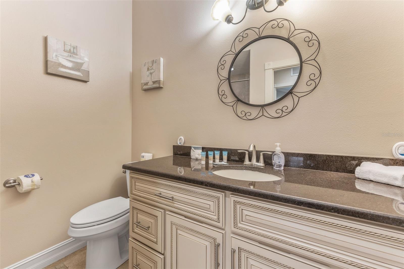 201 54th St Property Photo 22