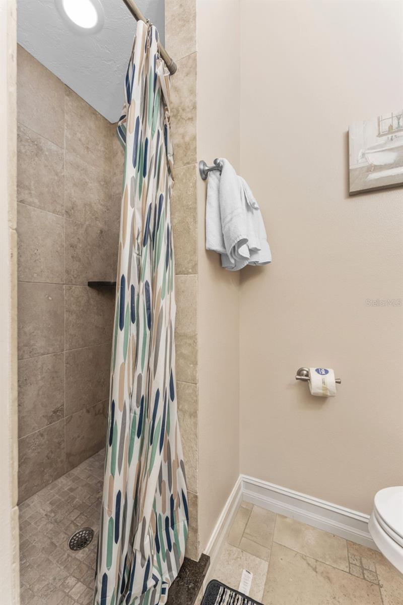 201 54th St Property Photo 23