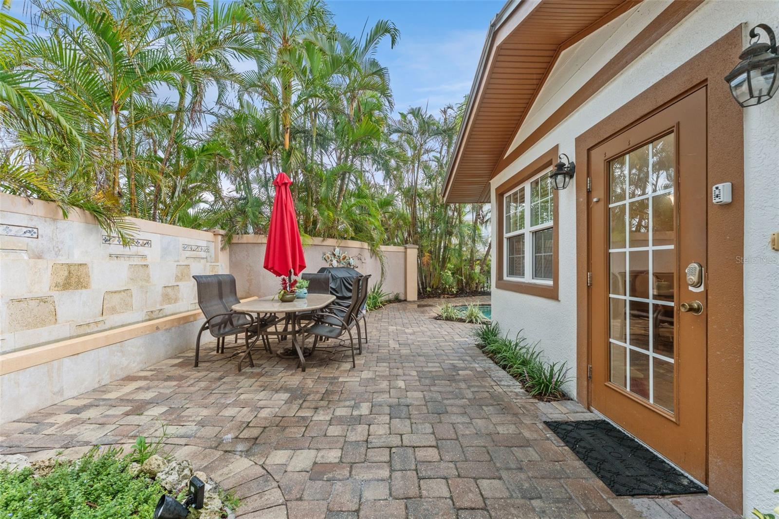 201 54th St Property Photo 37