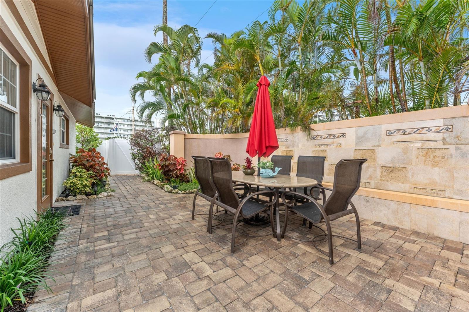 201 54th St Property Photo 38
