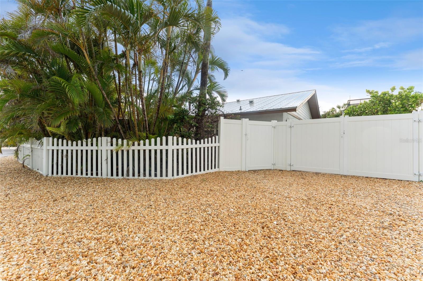 201 54th St Property Photo 39