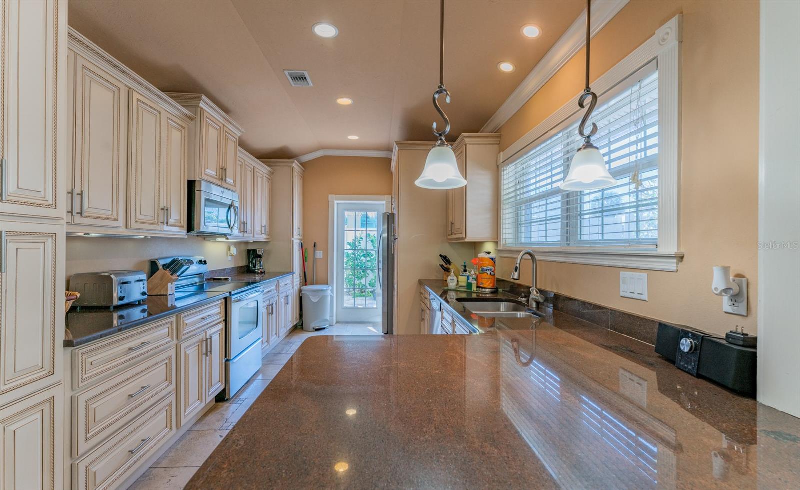 201 54th St Property Photo 51