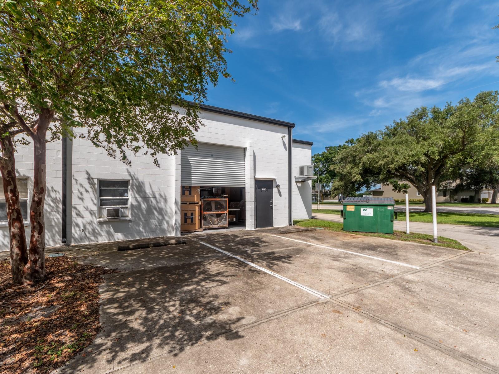 TB8480832 Property Photo 23