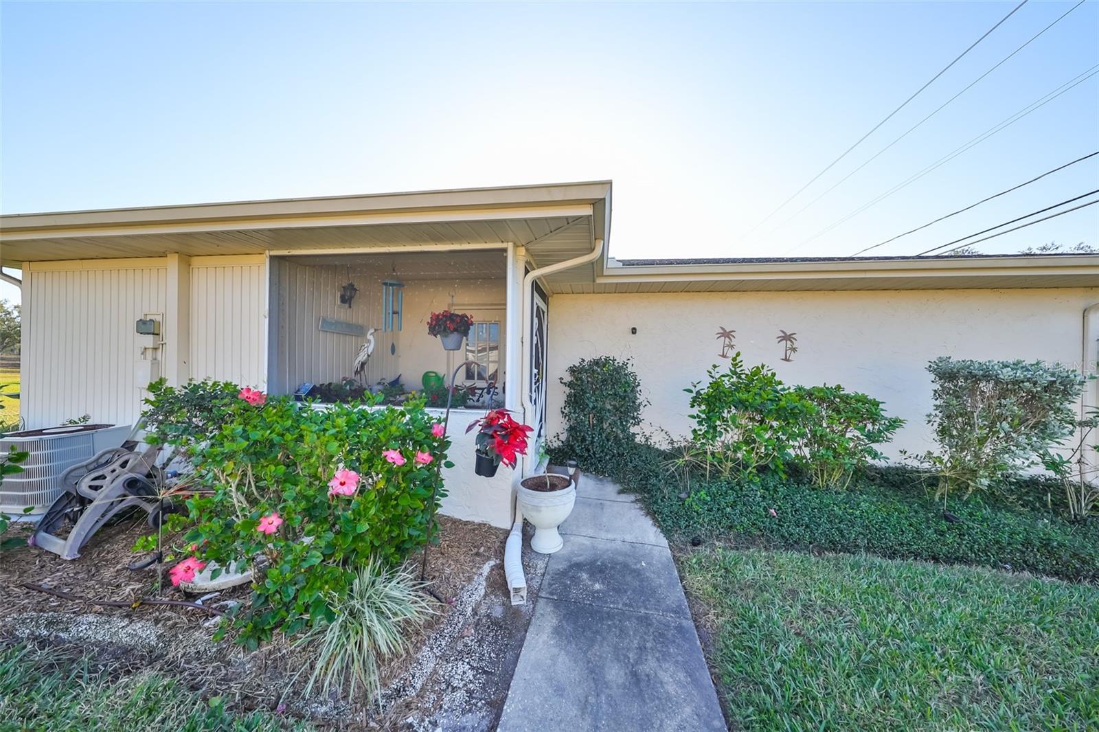 1901 Canterbury Ln #19 Property Photo 6