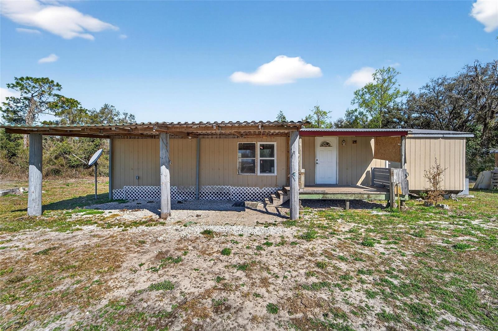 35238 Manuel St Property Photo 1