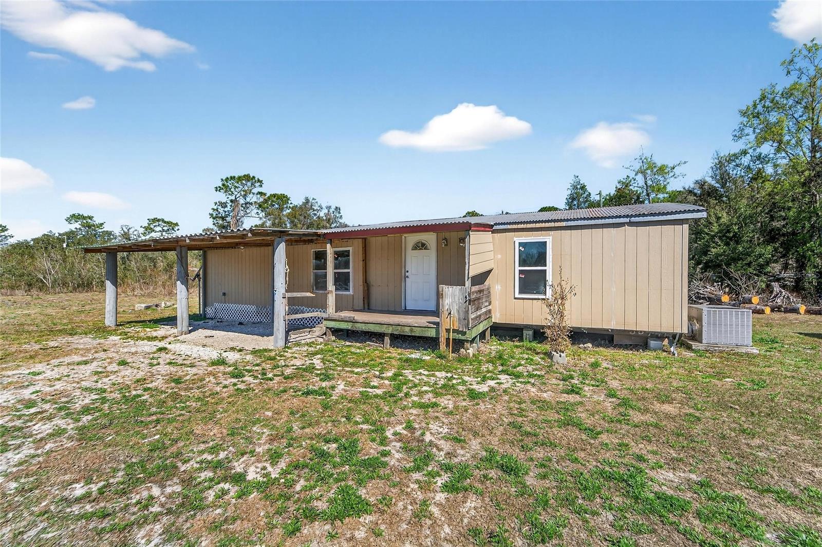 35238 Manuel St Property Photo 10