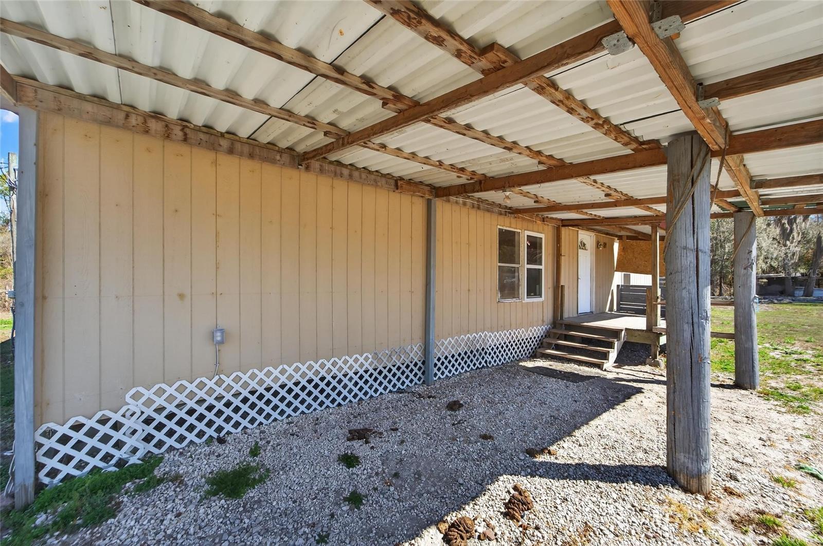 35238 Manuel St Property Photo 15