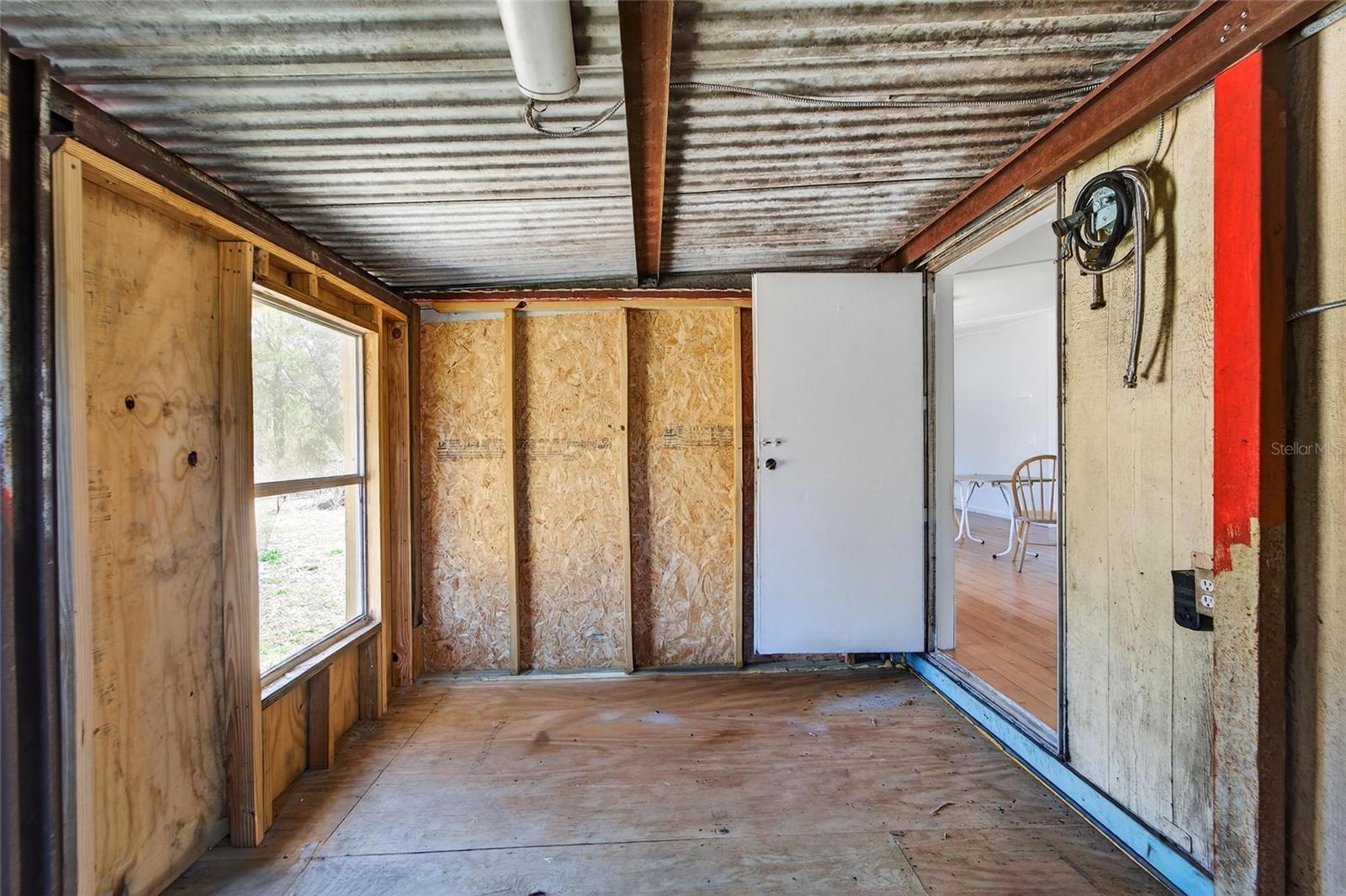 35238 Manuel St Property Photo 27