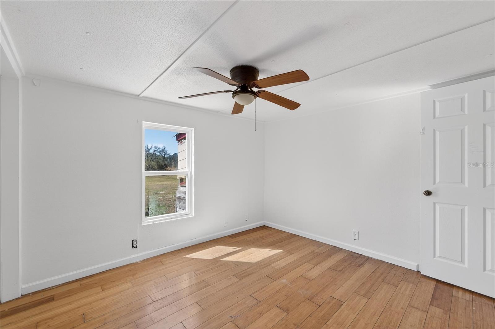 35238 Manuel St Property Photo 37
