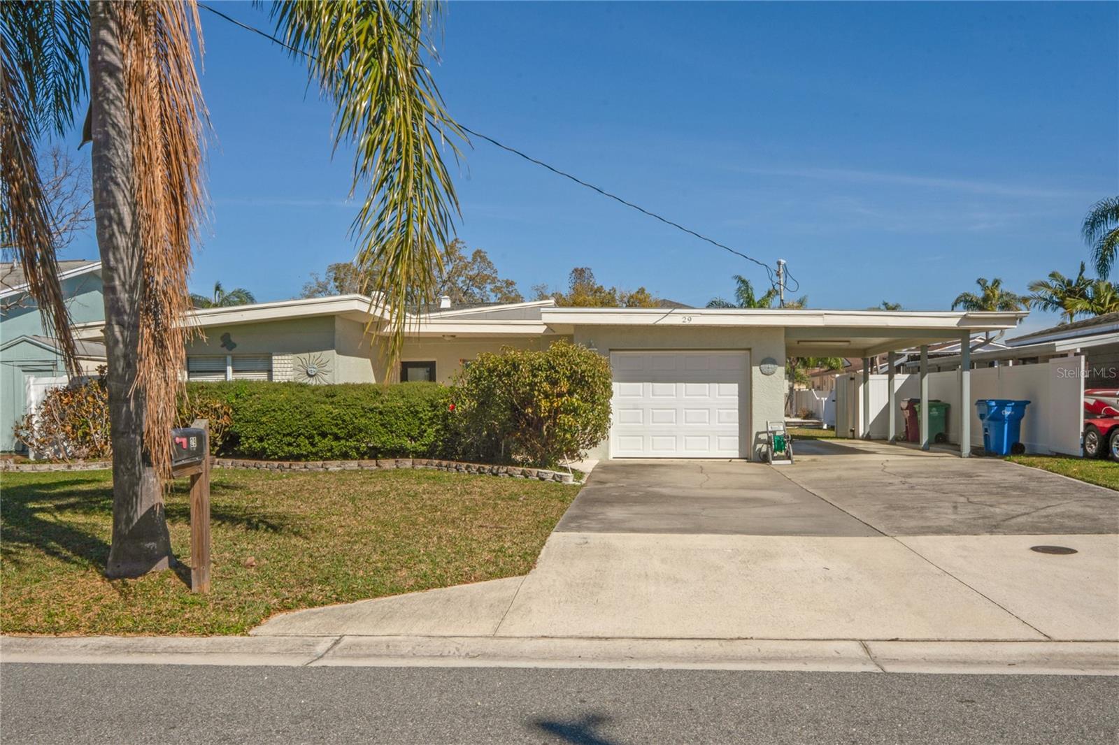 29 CYPRESS DR
