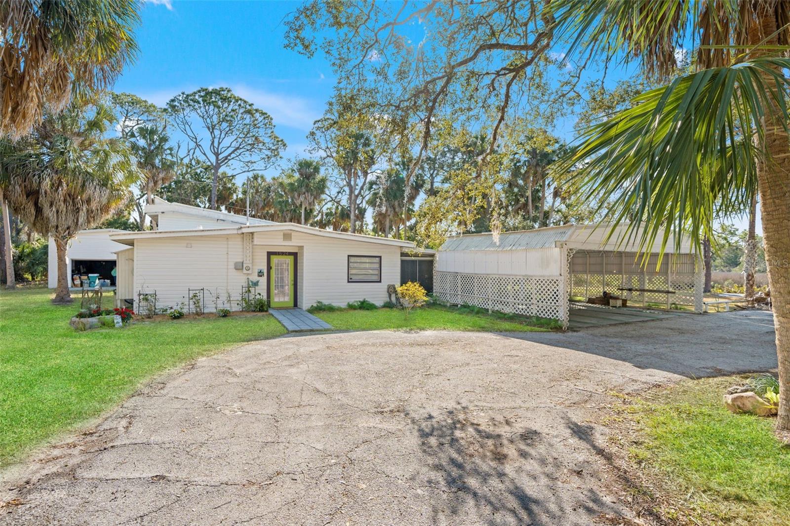 1524 INDIAN BAY RD Property Photo 1