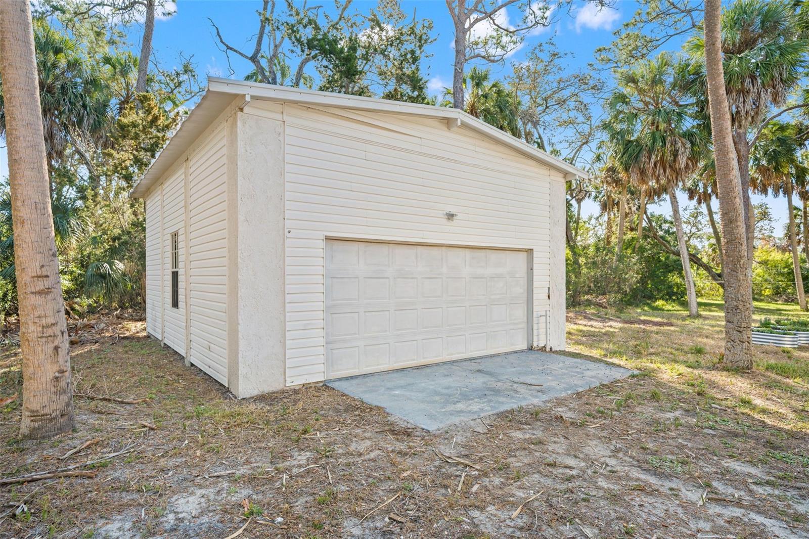 1524 Indian Bay Rd Property Photo 34