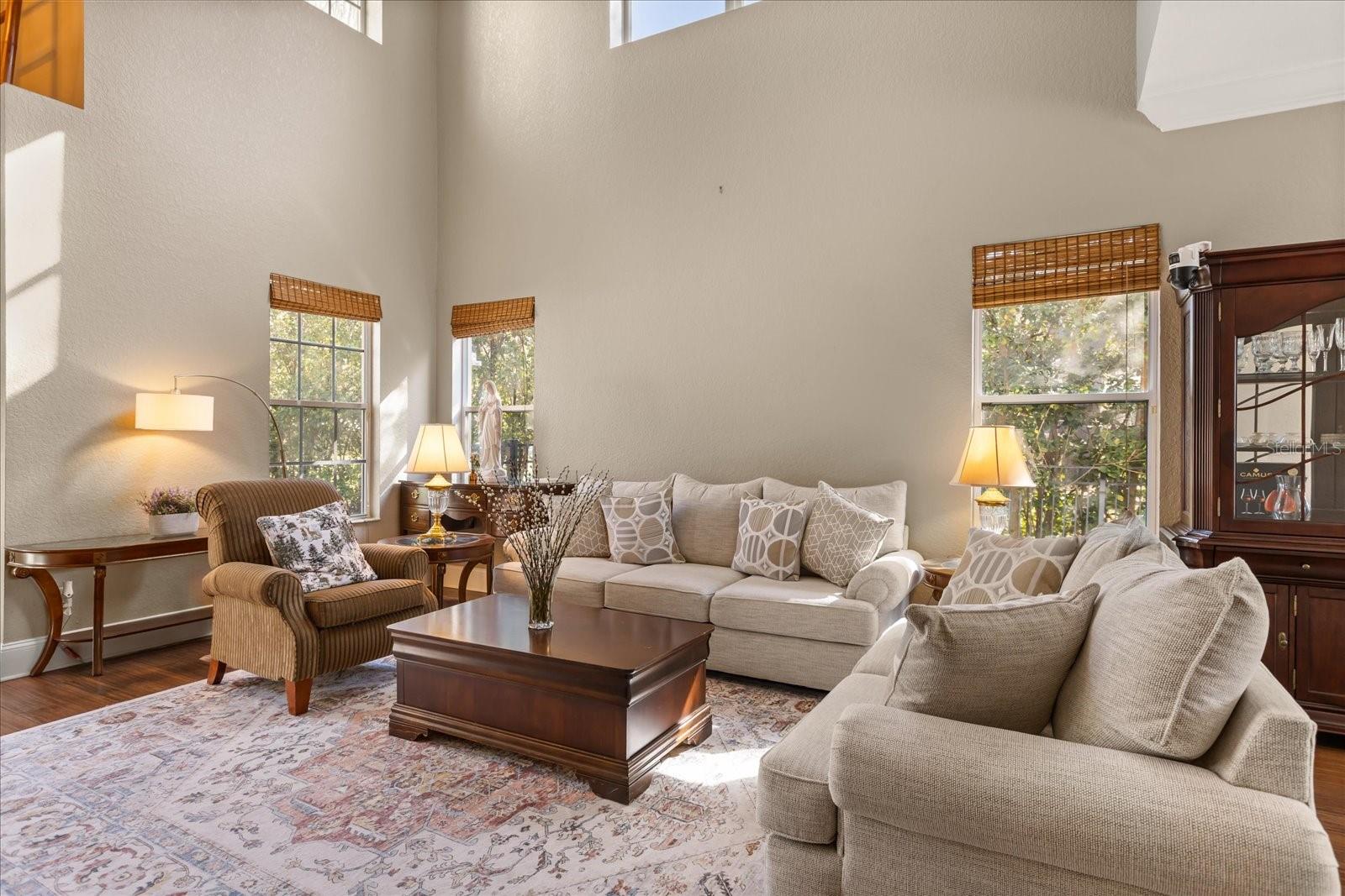 2450 Dahlgren Way Property Photo 6