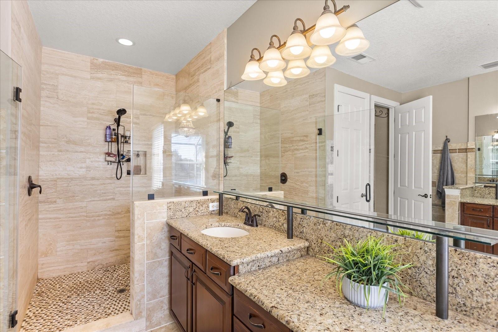2450 Dahlgren Way Property Photo 35