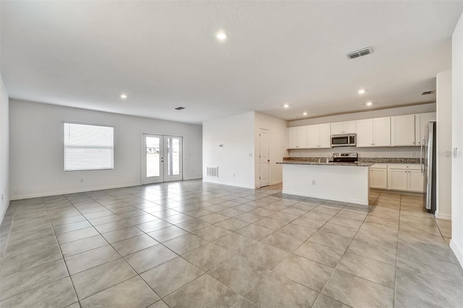 6785 Branham Mill Ct Property Photo 6