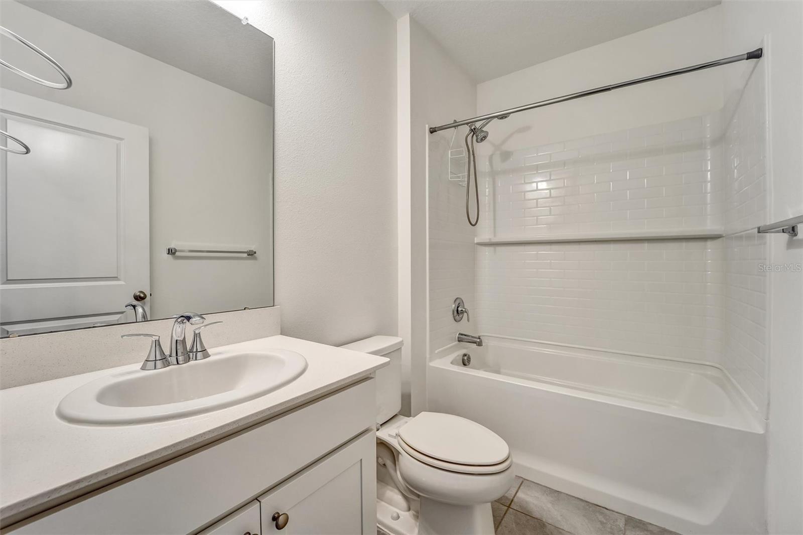 6785 Branham Mill Ct Property Photo 13