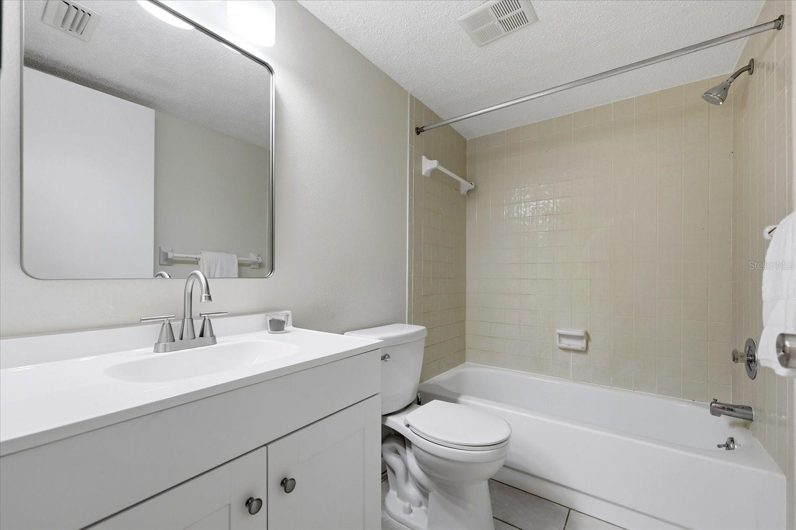2420 Winding Creek Blvd #105 Property Photo 11